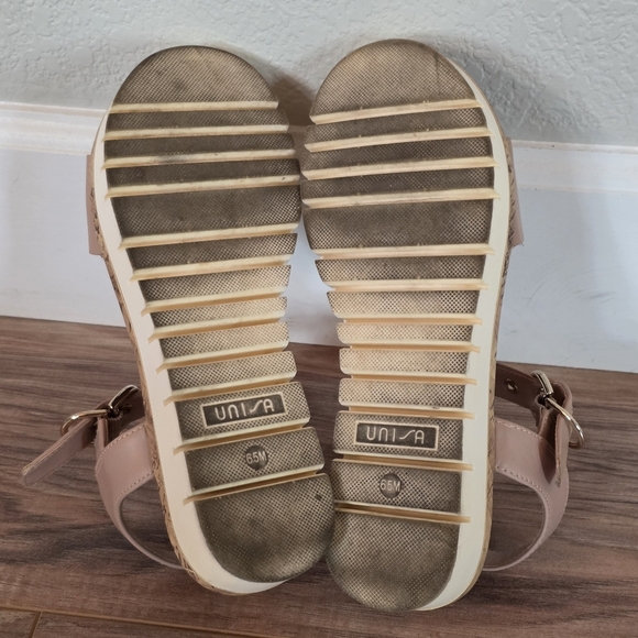 Unisa Unbreiza Tan Vegan Leather Women's Sandals White Chunky Lug Sole Size 6.5 - Picture 5 of 6
